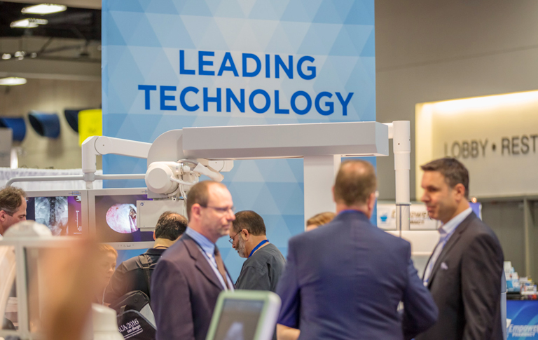 Dornier MedTech convention representatives